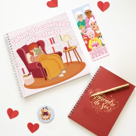 Panoplie d'accessoires de lecture pour bookworm : cahier de journaling avec 150 prompts, carnet de coloriage détente, marque-page et badge du club de lecture.